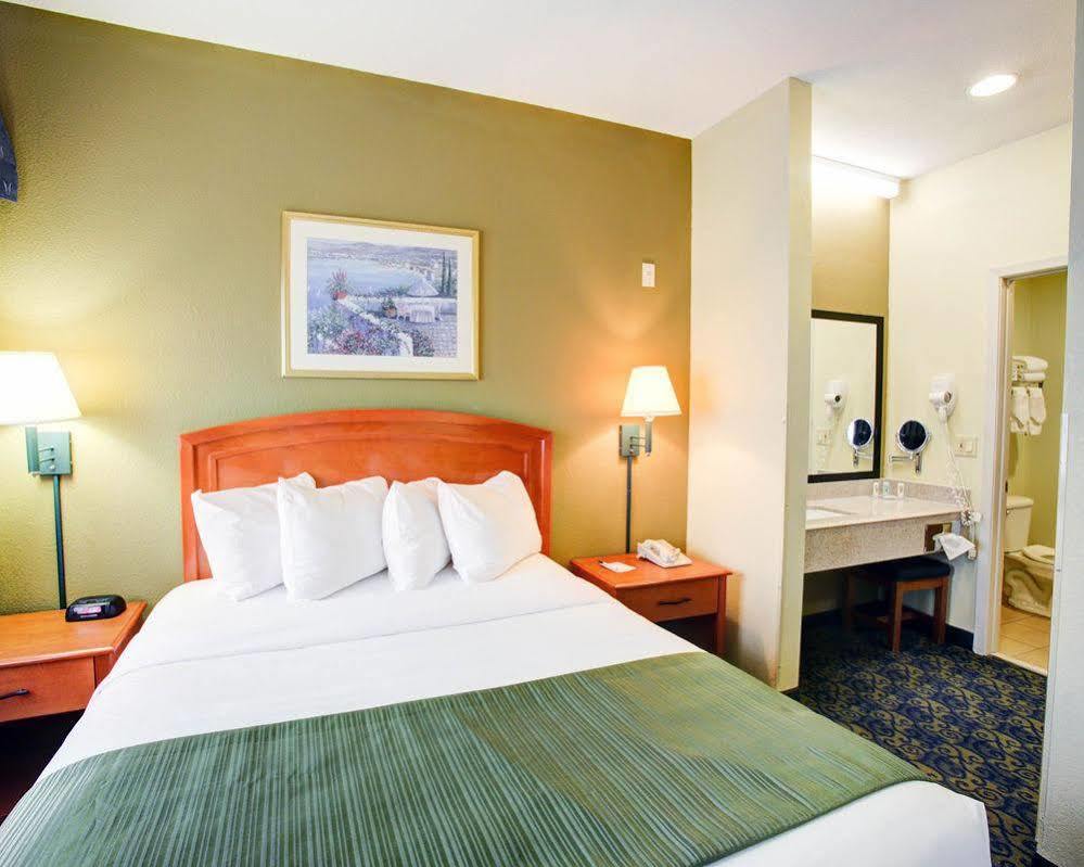 Comfort Suites Waco North - Near University Area エクステリア 写真